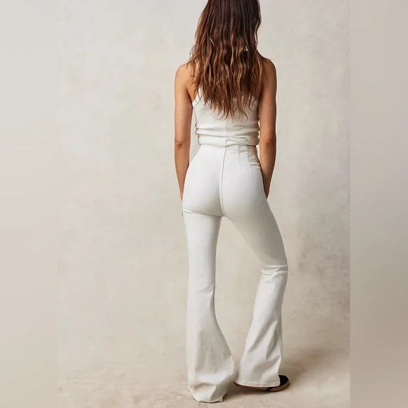 We The Free Jayde White Flare High-Rise Jeans - Picture 2 of 7